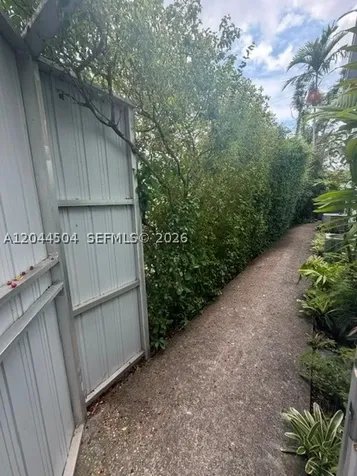 4230 SW 11th Street Miami FL 33134