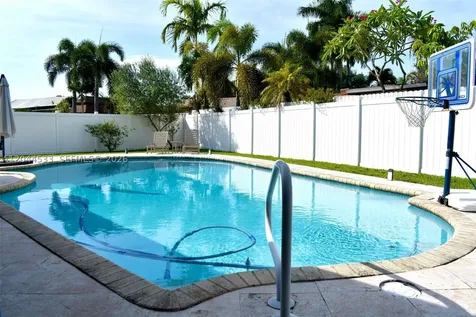 9820 NW 7th Street Pembroke Pines FL 33024