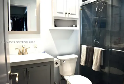 9820 NW 7th Street Pembroke Pines FL 33024
