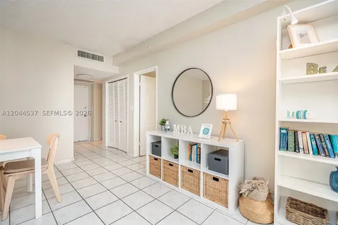 5601 Collins Avenue Miami Beach FL 33140