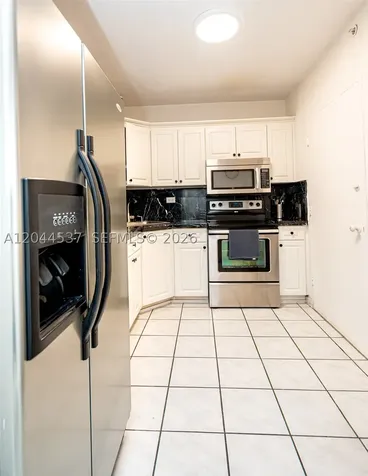 5601 Collins Avenue Miami Beach FL 33140