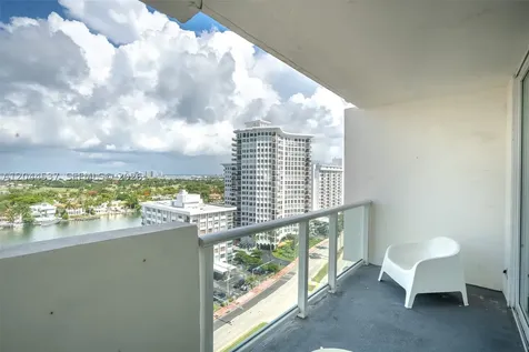 5601 Collins Avenue Miami Beach FL 33140