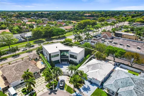 15712 SW 69th Lane Miami FL 33193