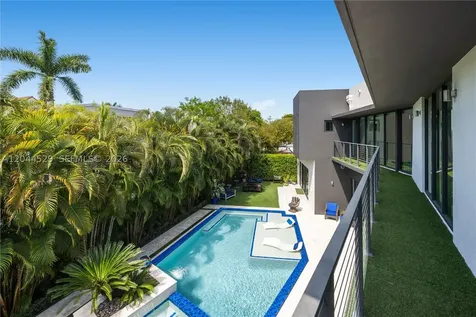 15712 SW 69th Lane Miami FL 33193