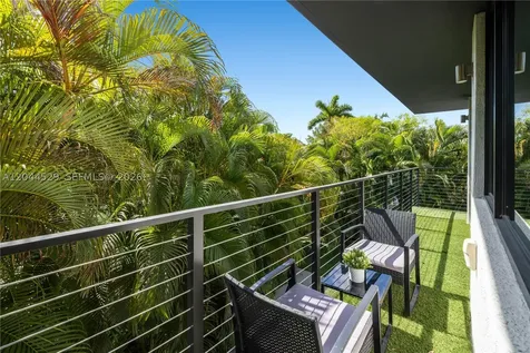 15712 SW 69th Lane Miami FL 33193