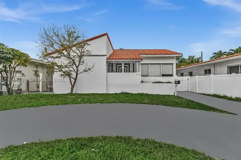 8858 Harding Avenue Surfside FL 33154