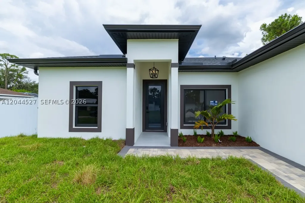 405 Roosevelt Avenue Other City - In The State Of Florida FL 33936