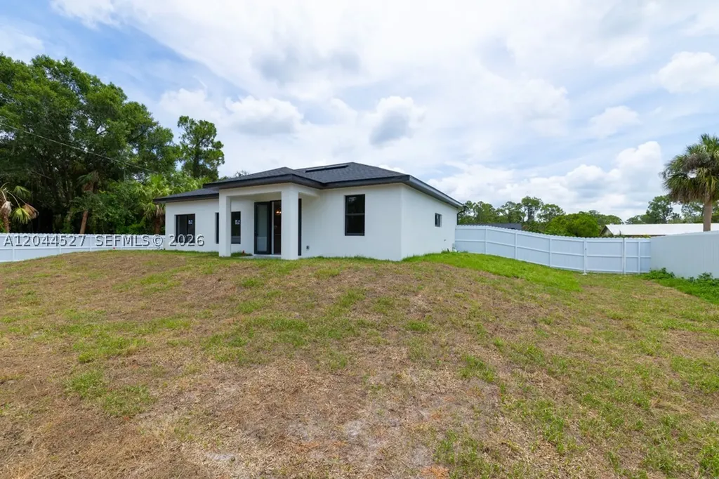 405 Roosevelt Avenue Other City - In The State Of Florida FL 33936