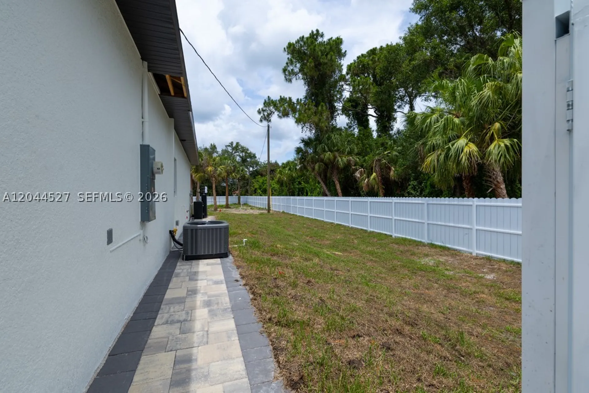 405 Roosevelt Avenue Other City - In The State Of Florida FL 33936