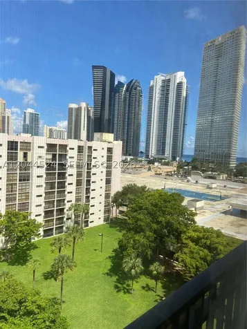 16919 N Bay Road Sunny Isles Beach FL 33160