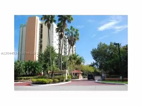 16919 N Bay Road Sunny Isles Beach FL 33160
