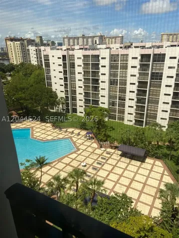 16919 N Bay Road Sunny Isles Beach FL 33160