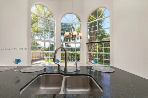 5132 NW 106th Avenue Doral FL 33178