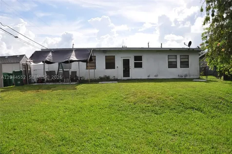 5630 SW 55th Avenue Davie FL 33314