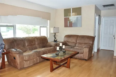5630 SW 55th Avenue Davie FL 33314