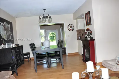 5630 SW 55th Avenue Davie FL 33314