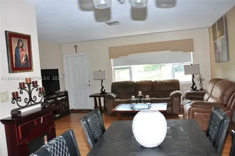 5630 SW 55th Avenue Davie FL 33314