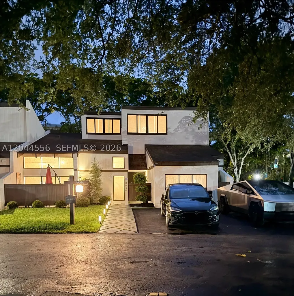 8646 SW 94th Street Miami FL 33156