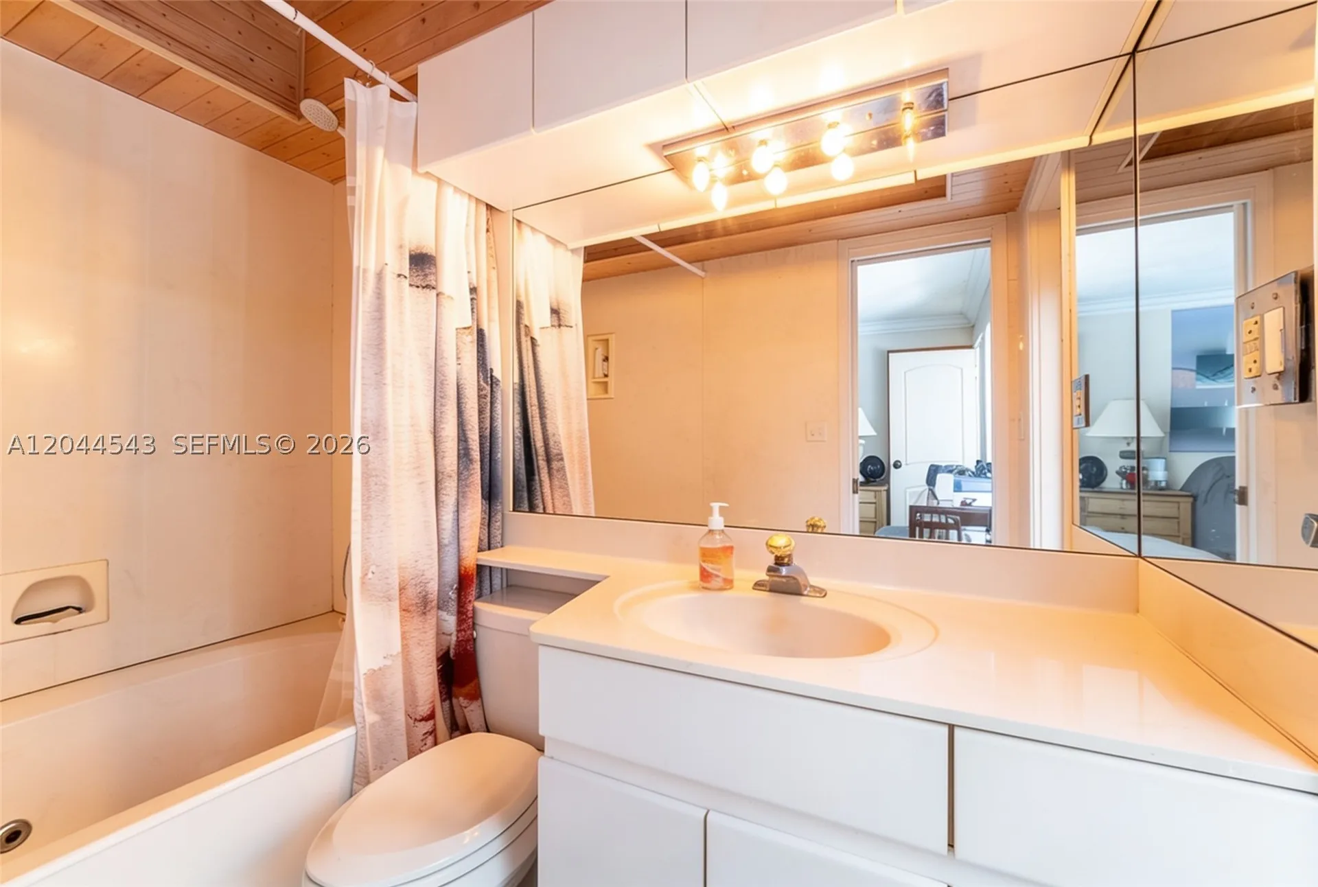 698 NW 7th Avenue Boca Raton FL 33486