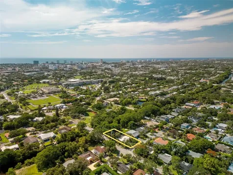 698 NW 7th Avenue Boca Raton FL 33486