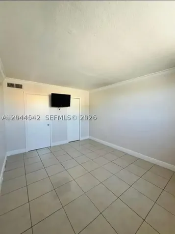 606 W 81st Street Hialeah FL 33014