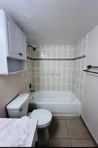 606 W 81st Street Hialeah FL 33014
