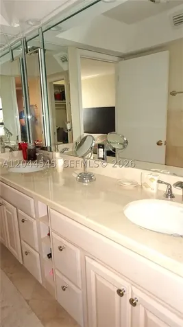 1111 Crandon Boulevard Key Biscayne FL 33149