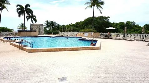 1111 Crandon Boulevard Key Biscayne FL 33149