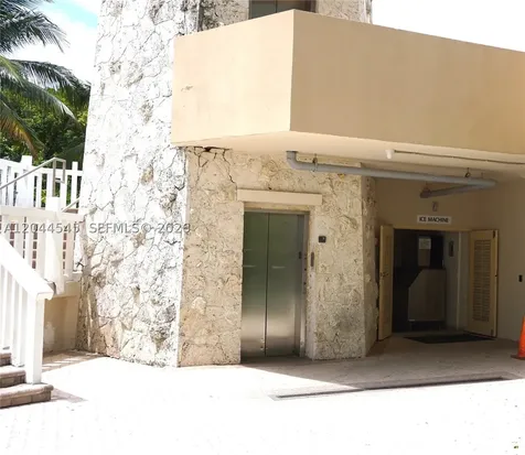 1111 Crandon Boulevard Key Biscayne FL 33149