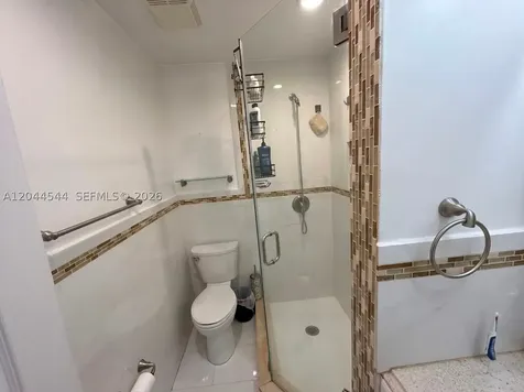 974 SE 1st Street Hialeah FL 33010