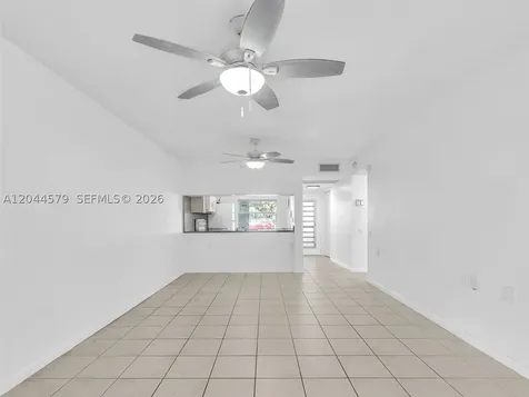 1212 SE Bahama Bend Coconut Creek FL 33066