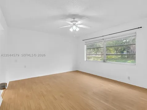 1212 SE Bahama Bend Coconut Creek FL 33066