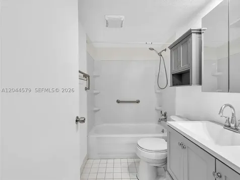 1212 SE Bahama Bend Coconut Creek FL 33066