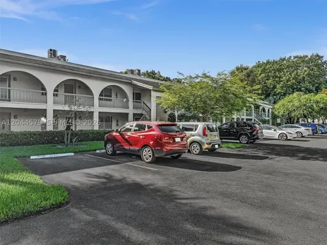 1212 SE Bahama Bend Coconut Creek FL 33066