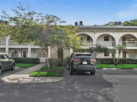 1212 SE Bahama Bend Coconut Creek FL 33066