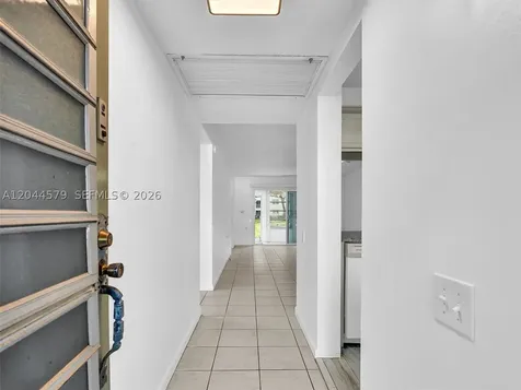 1212 SE Bahama Bend Coconut Creek FL 33066