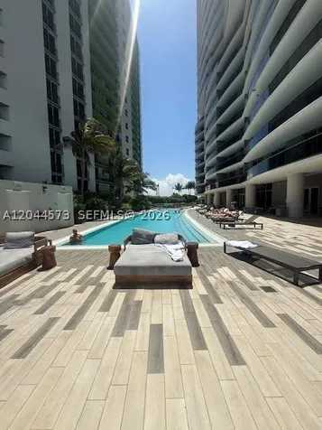 488 NE 18th Street Miami FL 33132