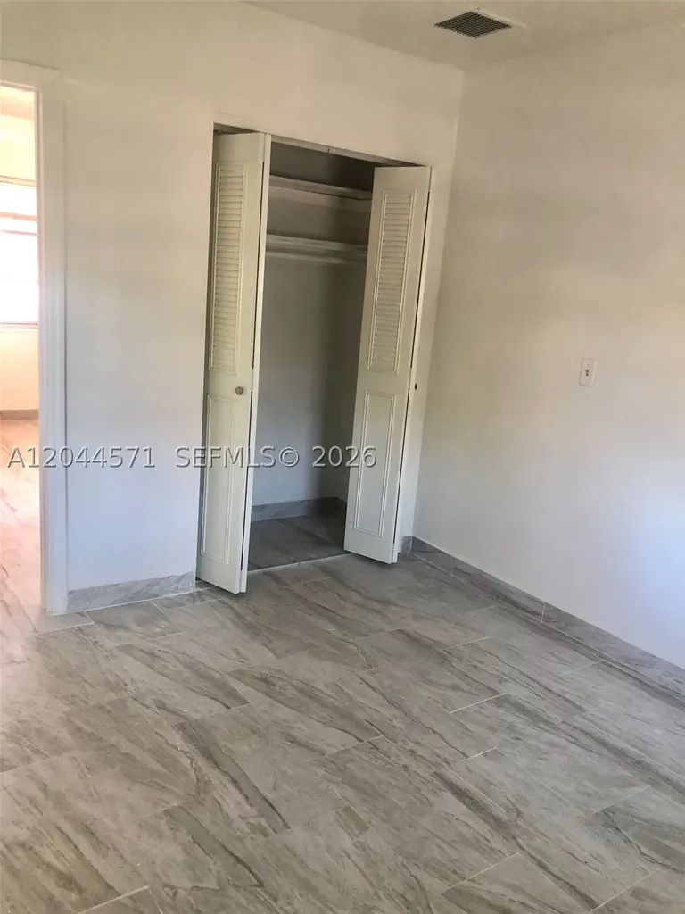 2519 Pirece Street Hollywood FL 33020-4870