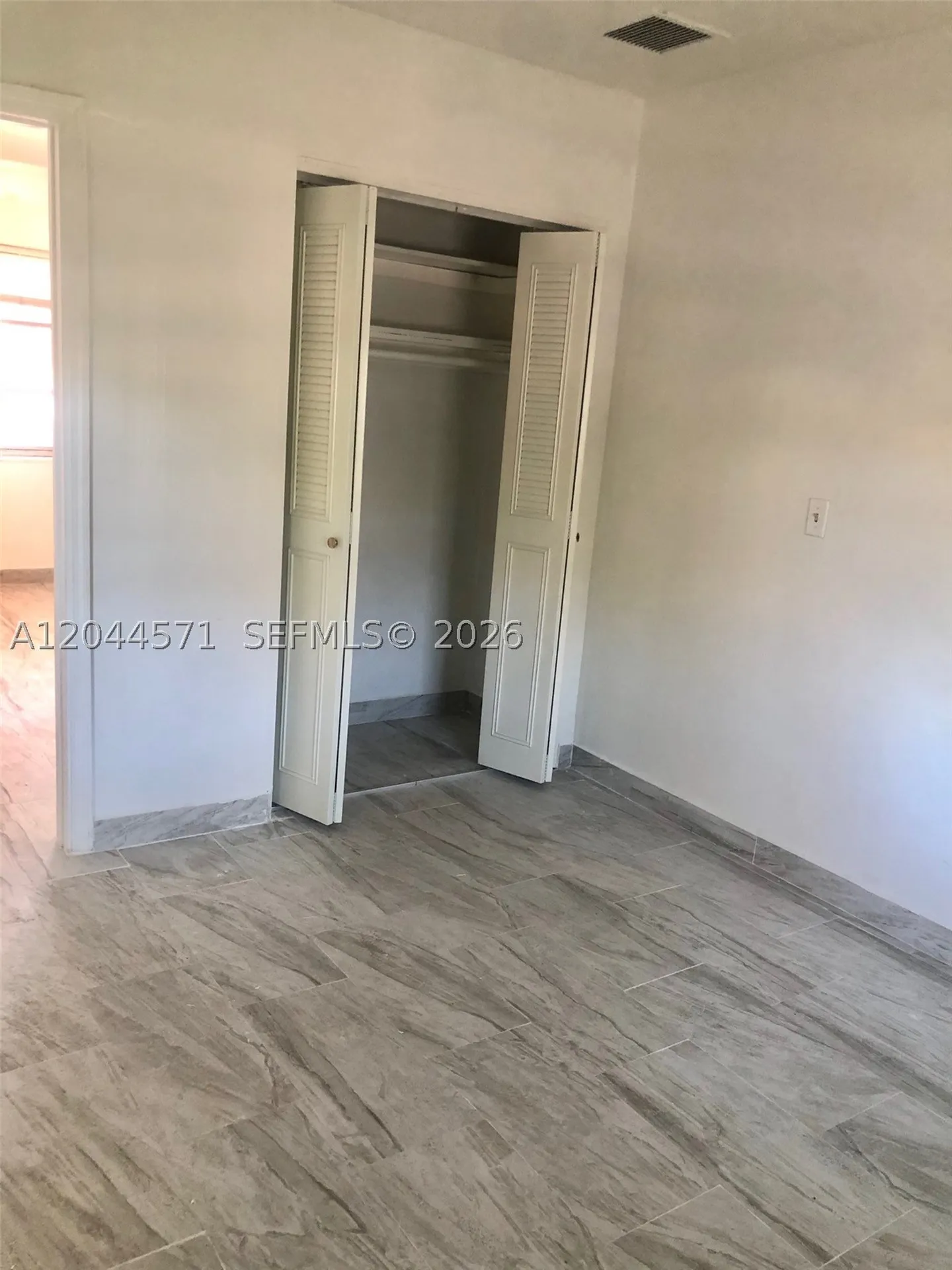 2519 Pirece Street Hollywood FL 33020-4870