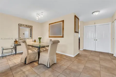 10857 NW 8th Street Pembroke Pines FL 33026