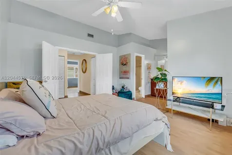 10857 NW 8th Street Pembroke Pines FL 33026