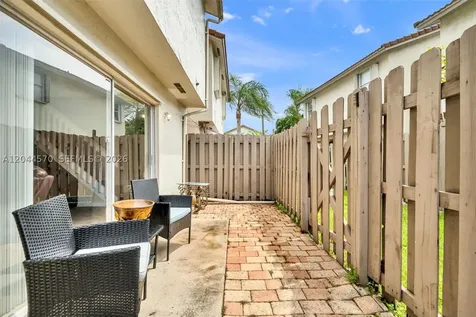 10857 NW 8th Street Pembroke Pines FL 33026