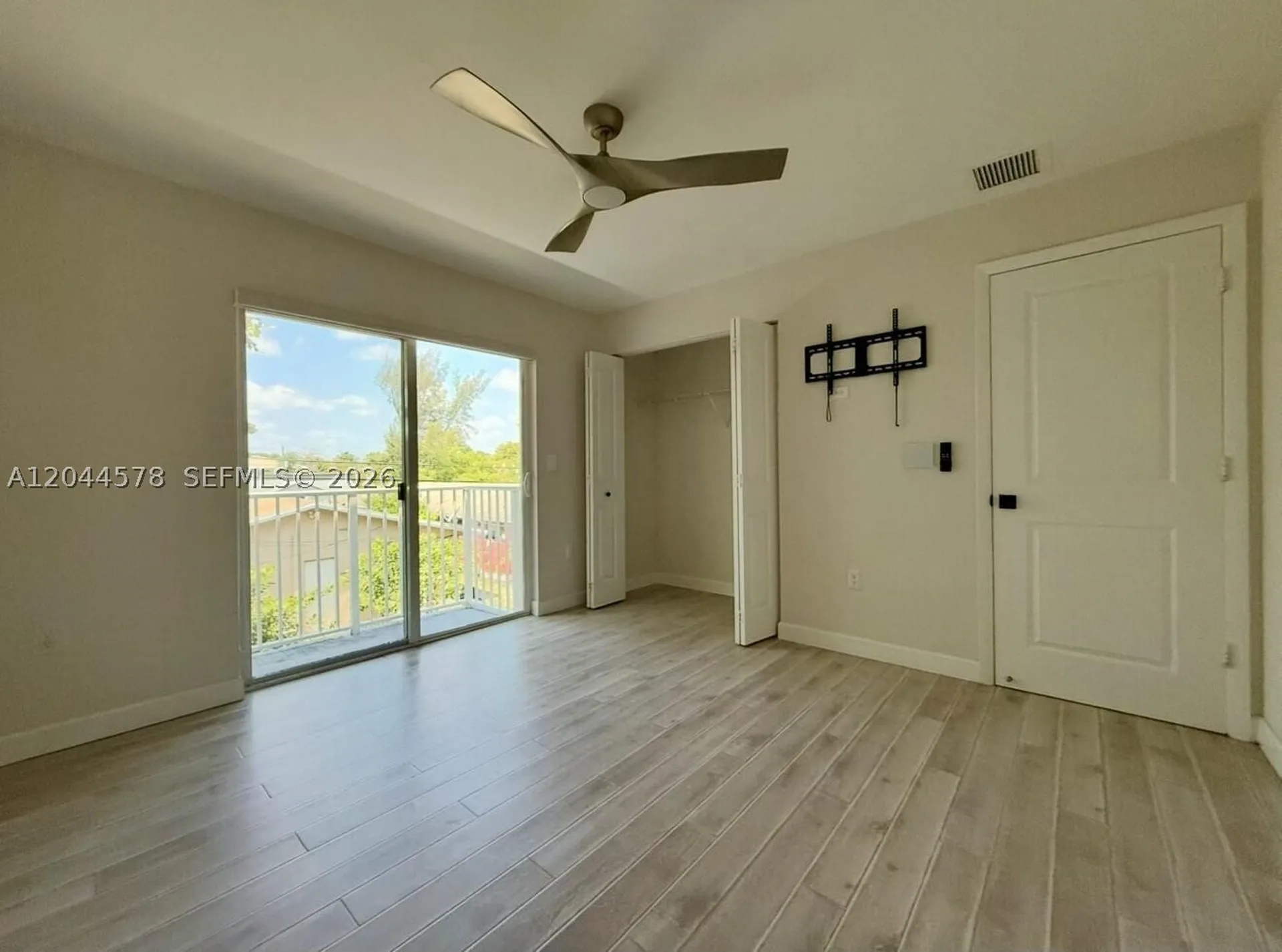 1035 NW 2nd Avenue Fort Lauderdale FL 33311