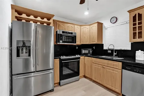 7812 SW 7th Place North Lauderdale FL 33068