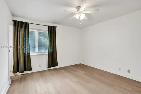 7812 SW 7th Place North Lauderdale FL 33068