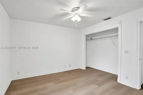 7812 SW 7th Place North Lauderdale FL 33068