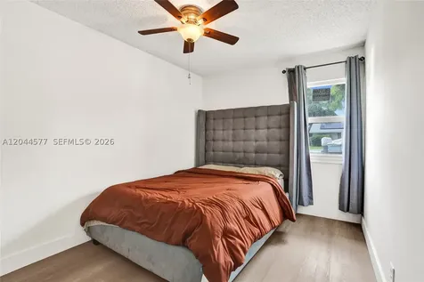 7812 SW 7th Place North Lauderdale FL 33068