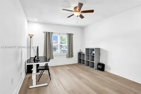 7812 SW 7th Place North Lauderdale FL 33068