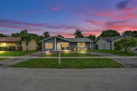 7812 SW 7th Place North Lauderdale FL 33068