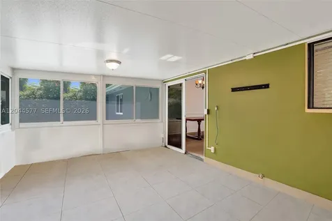 7812 SW 7th Place North Lauderdale FL 33068